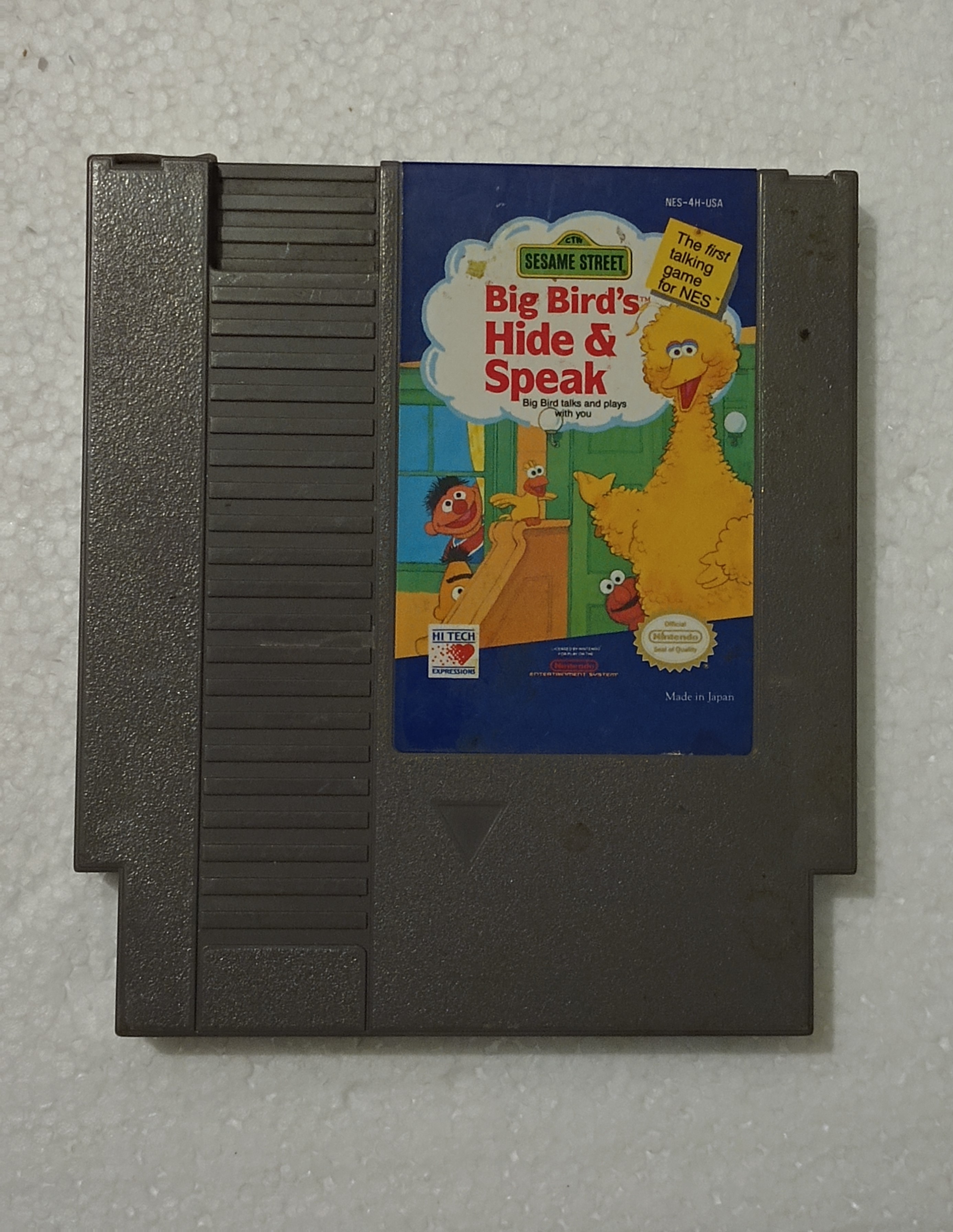 Sesame Street: Big Bird's Hide & Speak